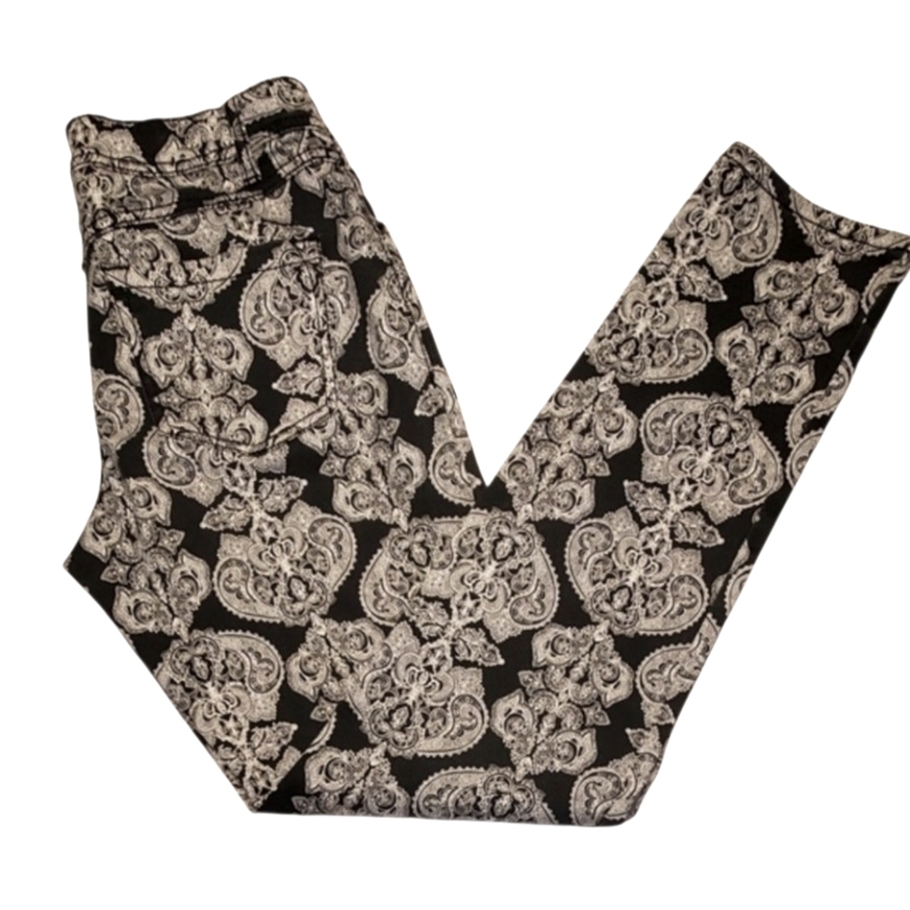 INC Vintage Black And White Paisley Print Skinny Curvy Fit Ankle Jeans Size 4